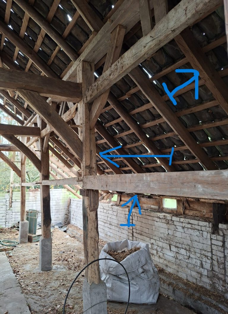 Binnenkort verwacht: eiken balkjes gebint pl min 300 cm x 10 x 10 cm, daksporen eiken 300 cm en eiken staanders pl/min 300 cm 20x20 cm (tevens in elzenhout)